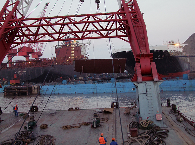 大榭鑫亚船厂吊大件1 - 副本 (2).JPG