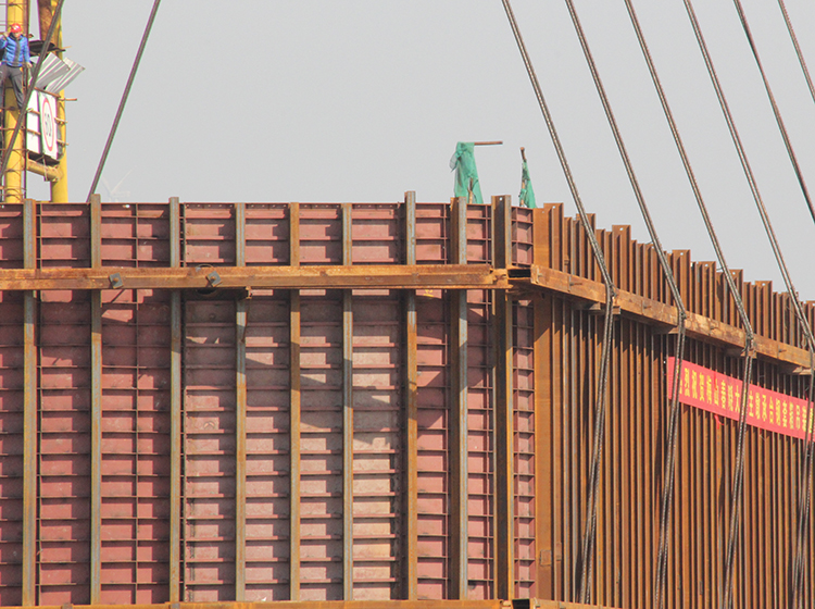 梅山春晓大桥钢套箱吊装2 - 副本 (2).JPG