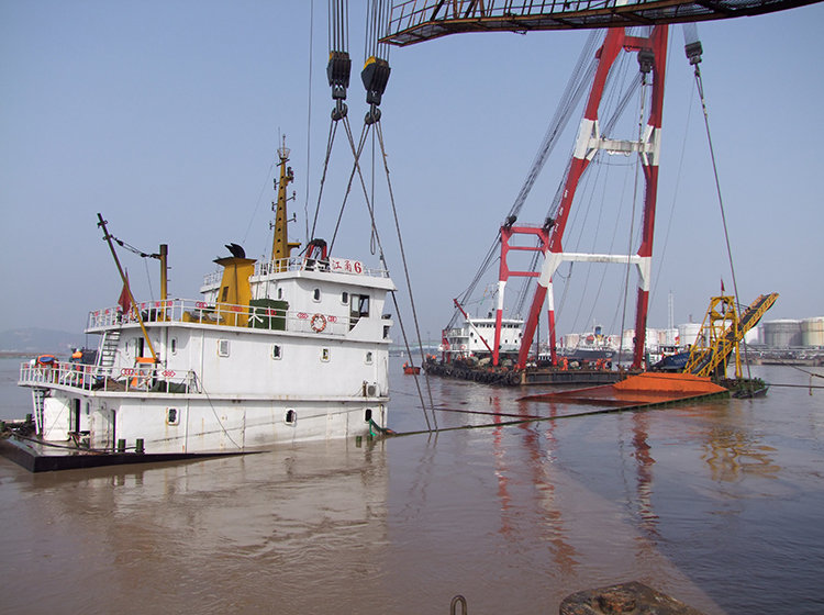 江甬6号沉船打捞3 - 副本 (2).jpg