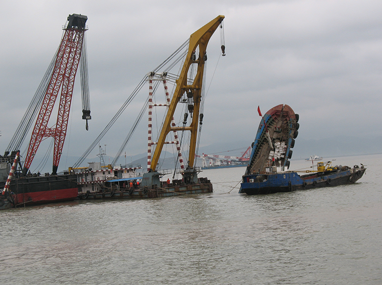 象山港大桥浙普渔运8326沉船打捞 - 副本 (2).JPG