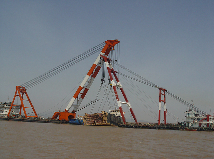 宇航666沉船分段沉船打捞（前段） (2) - 副本.JPG